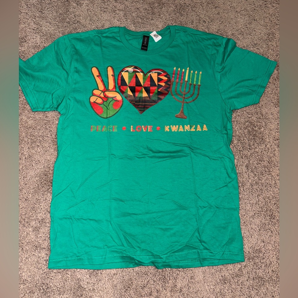 Gildan Kwanza Graphic T-Shirt